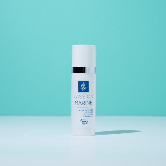 Concentré de jeunesse aux actifs marins, à l'eau de rose bio et aux peptides d'avocats