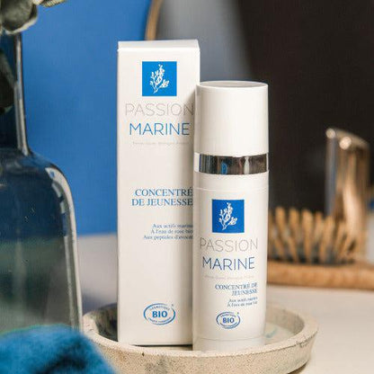 Concentré de jeunesse aux actifs marins, à l'eau de rose bio et aux peptides d'avocats - 30mL